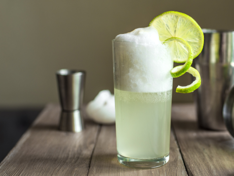 gin fizz