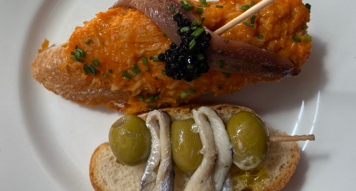 Pintxos de cabracho con anchoa de Santoña y gilda de boquerón en el Mercado del Este