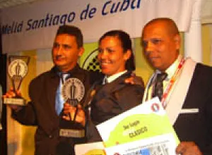 Barman cubana representará a ese país en Campeonato Mundial