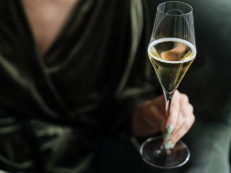 copa de champagne en verano