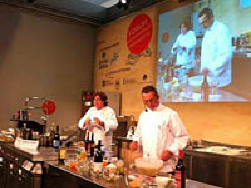Cocineros y deportistas españoles promueven su gastronomía en el extranjero