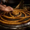 La Mañueta: la churrería centenaria que solo abre doce días al año en Pamplona