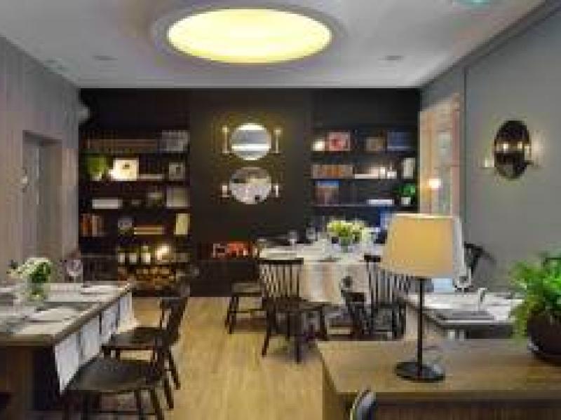 Un sinfin de mesas para las mejores cenas de empresa en Madrid