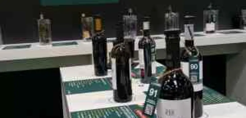 Guía Peñín presentó en Prowein Düsseldorf una galería de 82 vinos españoles que destacan por su singularidad Guía Peñín presentó en Prowein Düsseldorf una galería de 82 vinos españoles que destacan por su singularidad