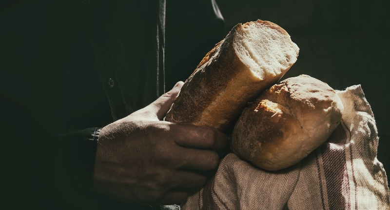 El primer pan de la historia: fruto de un descuido y del sol del Nilo origen del pan