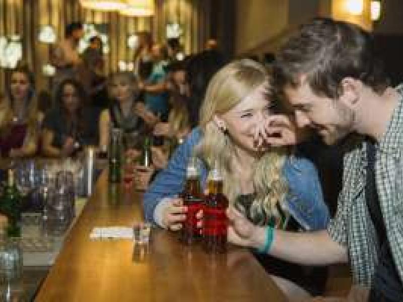 Oktoberfest, la cerveza y otras bebidas típicas españolas para romper el hielo