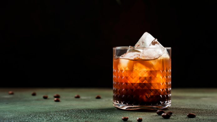 coctel Black Russian