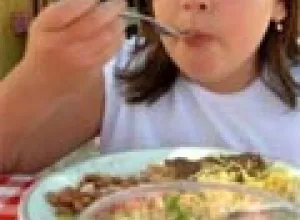 Imaginar que se come reduce la cantidad de alimentos que tomamos