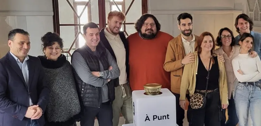 "Tupper Club" "Tupper Club"