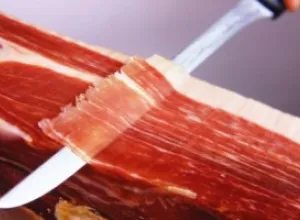 Jamón Ibérico, el aceite de Oliva de cuatro patas