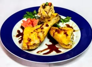 Recetas de la cocina regional santiaguera: Pollo asado con salsa y chocolate 