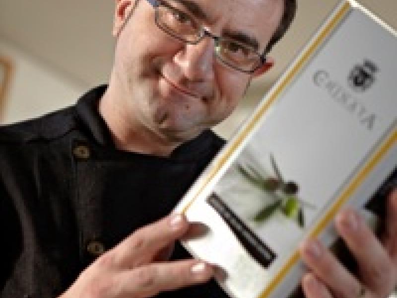 Chef Sergio Fernández colabora con La Chinata y lanzan concurso de cocina creativa