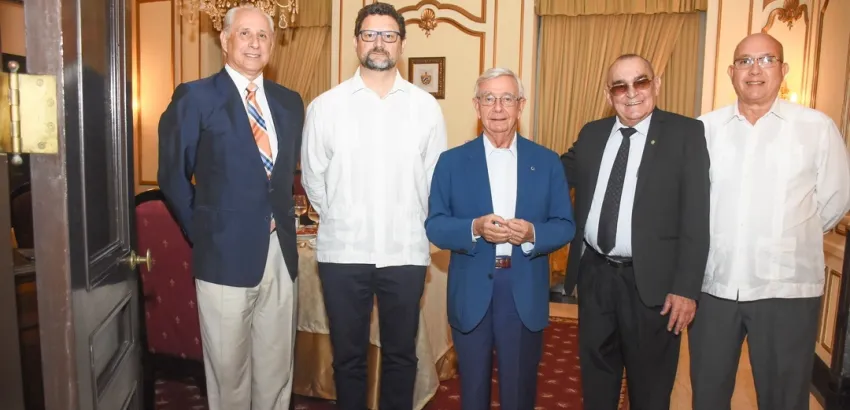 Capitalidad de Cocteleria Iberoamericana-desayuno-Hotel-Nacional-de-Cuba