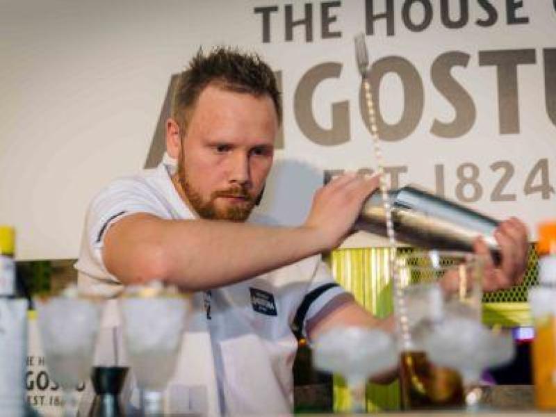 Angostura elige al mejor bartender de Europa