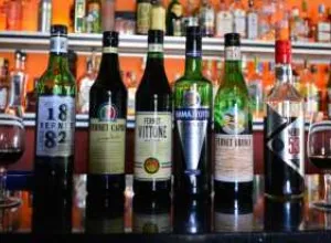 Con las catas de fernet los bartenders top reconvierten el clásico aperitivo