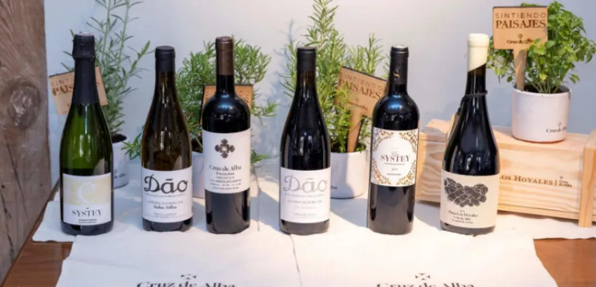 Cruz de Alba impulsa la viticultura biodinámica con su tour Sintiendo Paisajes Cruz de Alba impulsa la viticultura biodinámica con su tour Sintiendo Paisajes