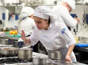 María Bazar, ganadora del Premio Promesas de la Alta Cocina de Le Cordon Bleu Madrid