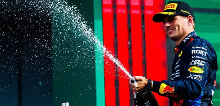 Ducha de champán en Fórmula 1 (Foto: maxverstappen1) Ducha de champán en Fórmula 1 (Foto: maxverstappen1)