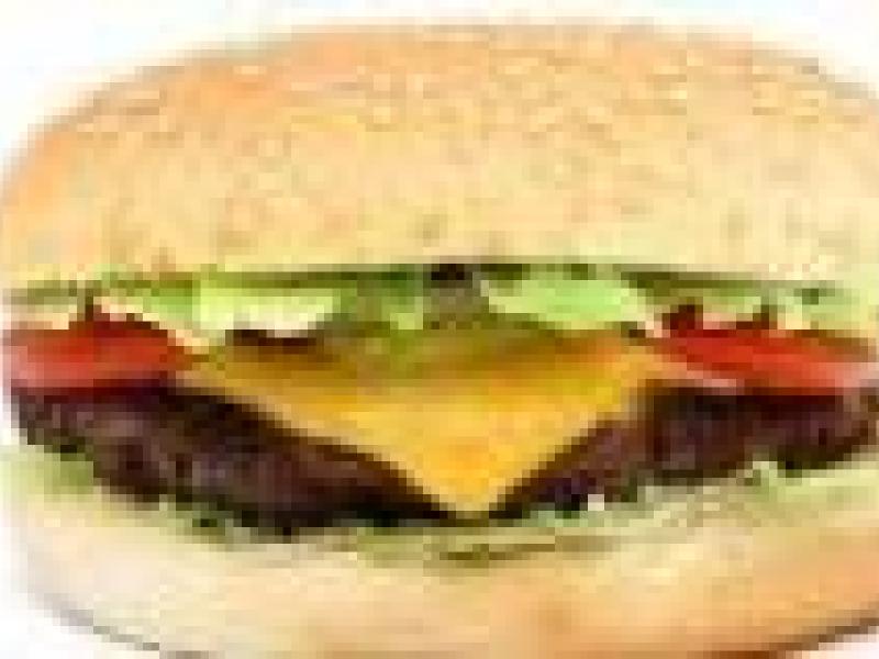 España. Estudio asegura que los jóvenes se decantan por alimentos grasos y proteicos