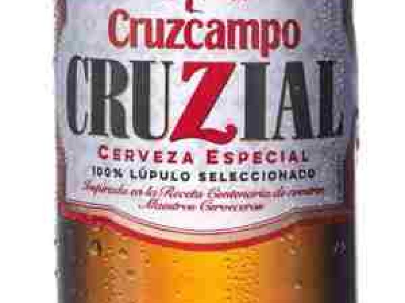 La nueva cerveza Cruzcampo Cruzial, con lúpulo 100 por 100 seleccionado, triunfa en el Mercado de San Ildefonso 