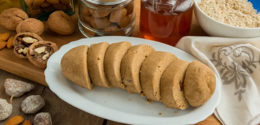 El pello de gofio es la masa resultante de agua y harina de maíz tostada pello de gofio