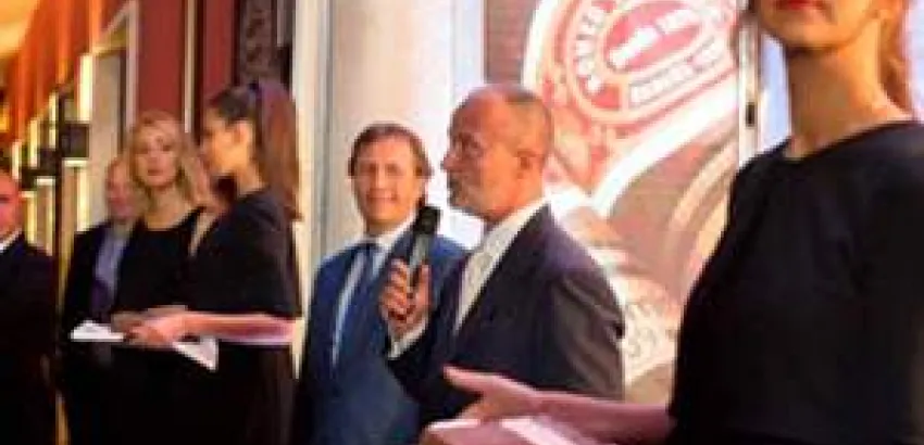 Lanzamiento de Romeo y Julieta Capuletos en Italia Lanzamiento de Romeo y Julieta Capuletos en Italia