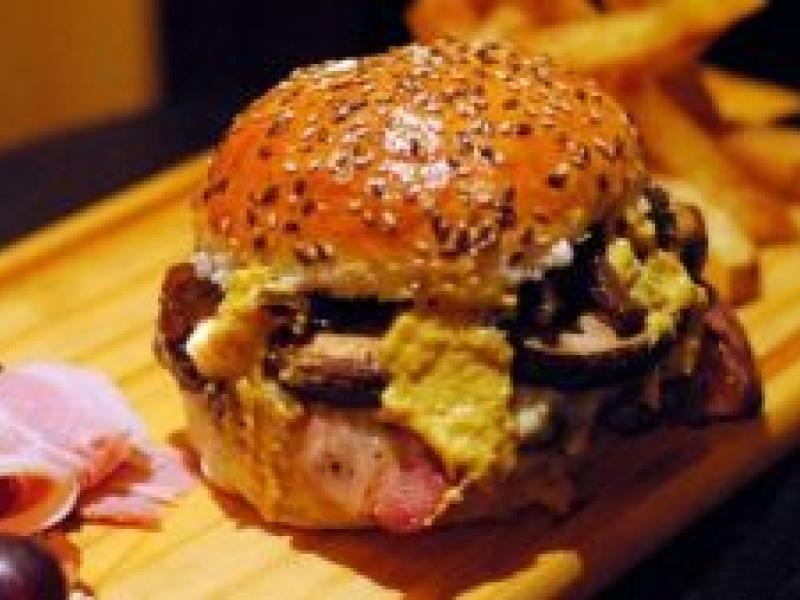  Los 5 secretos para hacer una hamburguesa gourmet en casa