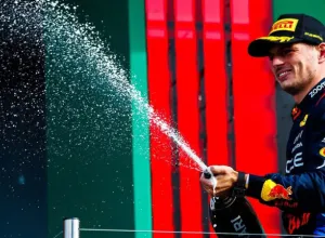 Ducha de champán en Fórmula 1 (Foto: maxverstappen1)
