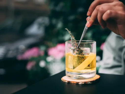 White Negroni: el cóctel que perdió su color