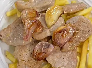 El solomillo al whisky es una tapa de Sevilla por excelencia