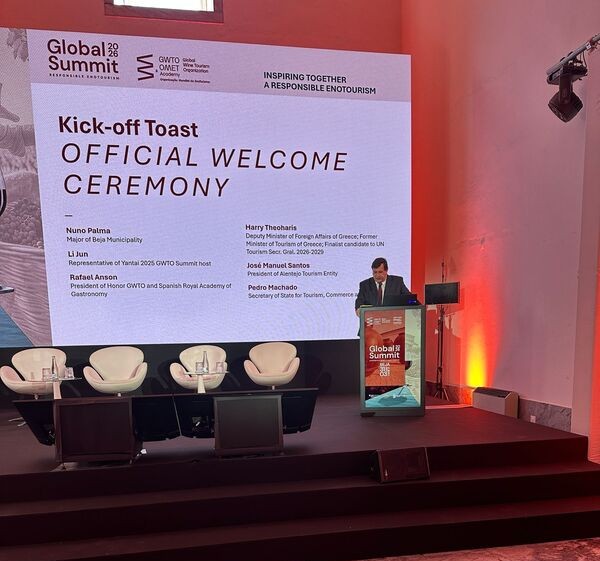  Nuno Palma, alcalde de Beja durante la inauguración de III Cumbre Global GWTO-OMET de Enoturismo Responsable 