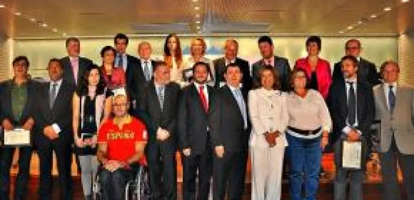 Grupo Excelencias recibe por cuarto año consecutivo el reconocimiento de la AEEPP Grupo Excelencias recibe por cuarto año consecutivo el reconocimiento de la AEEPP