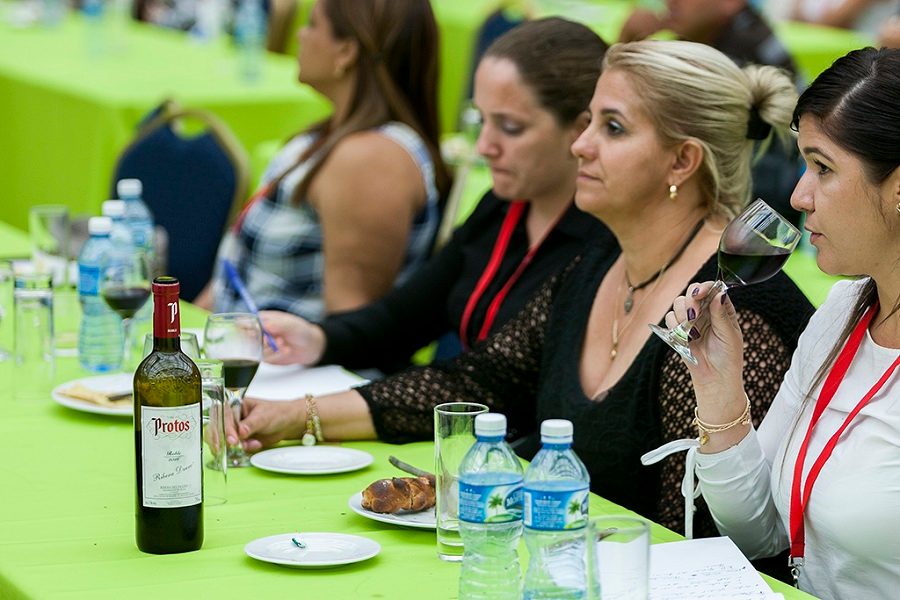 Seminario Gastronomico Internacional Excelencias Gourmet-vino-Protos