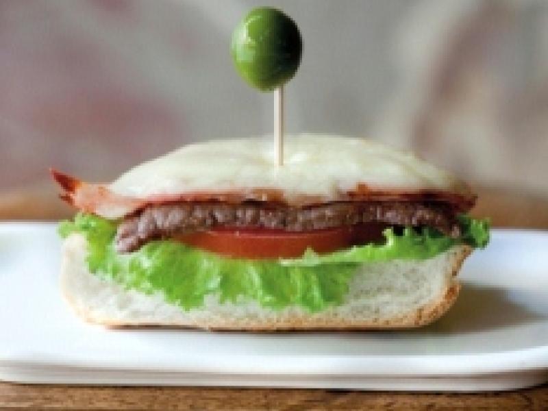 El mini lomito argentino, tapa mejor valorada por el público