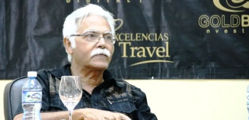 Por los caminos del café Por los caminos del café