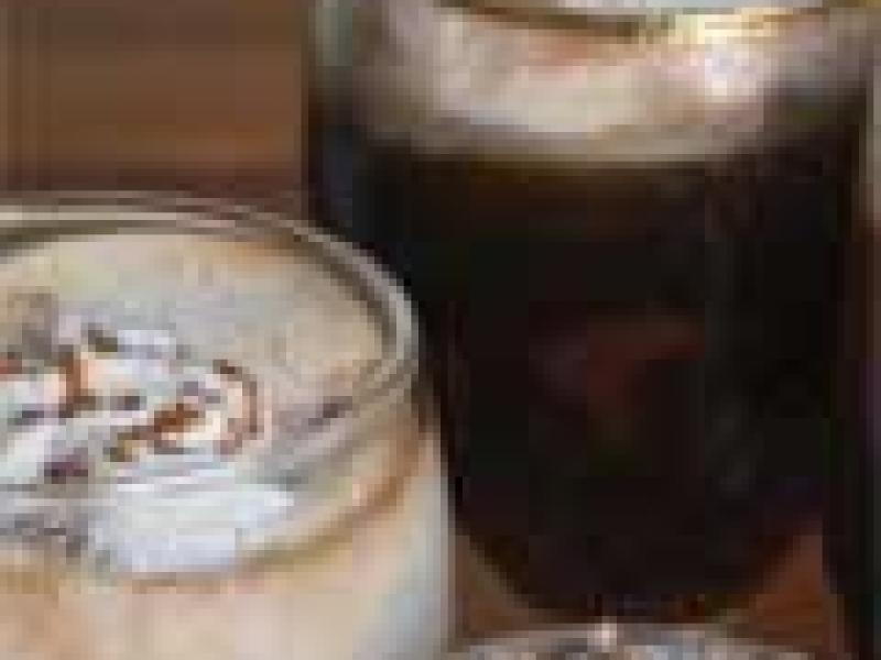 Cócteles de sobremesa con café son cada vez más populares