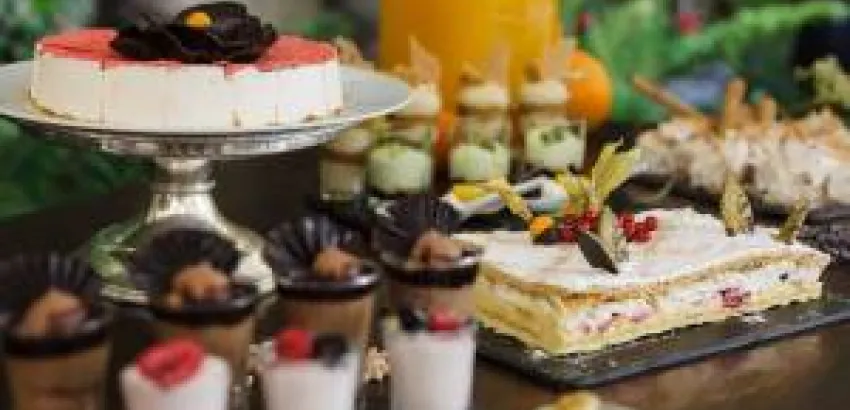 Los niños se convierten en los nuevos reposteros de su brunch Los niños se convierten en los nuevos reposteros de su brunch
