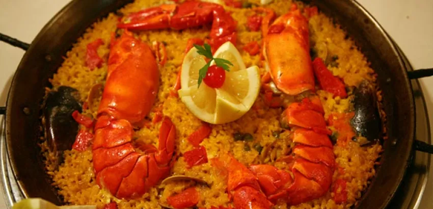 La paella es el plato español más internacional La paella es el plato español más internacional