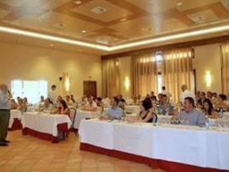 Fuerte El Rompido participa en la campaña de promoción de los vinos de Huelva y los productos del Jabugo 