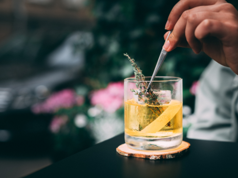 White Negroni: el cóctel que perdió su color
