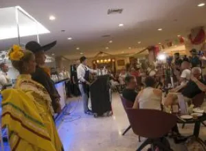 Fiestas Patrias Mexicanas-Melia