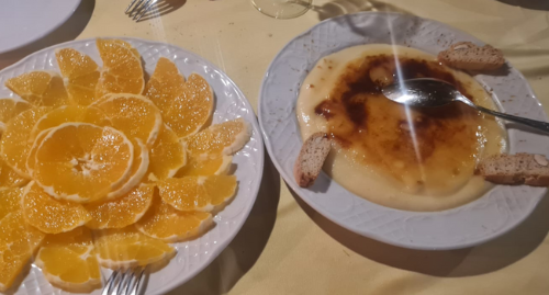 Naranja y crema catalana, postres de la calçotada