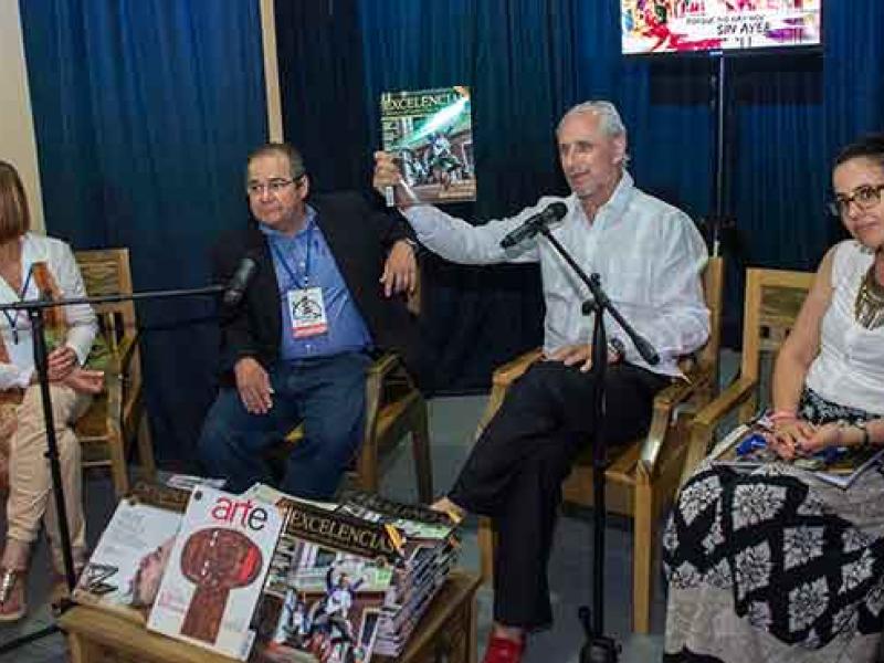 Presentan publicaciones de Grupo Excelencias en Holguín