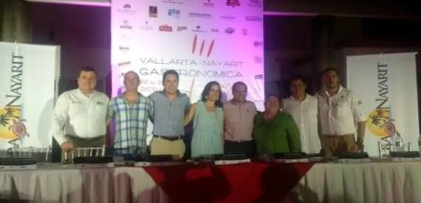 Rueda de prensa de Vallarta Nayarit Gastronómica, organizada por Grupo Excelencias reúne a las personalidades de Riviera Nayarit y Puerto Vallarta Rueda de prensa de Vallarta Nayarit Gastronómica, organizada por Grupo Excelencias reúne a las personalidades de Riviera Nayarit y Puerto Vallarta