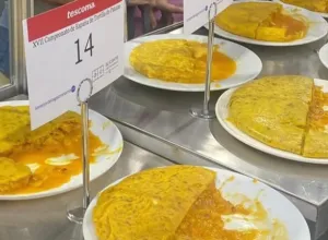 Tortilla de patatas en Alicante Gastronomica