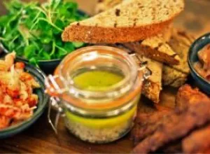 ¿Cuáles son los objetos más olvidados en los restaurantes?