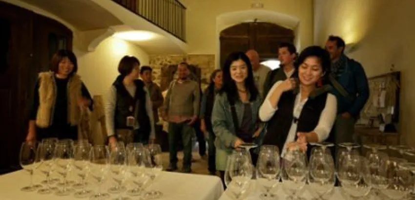 Terroir Al Límit y L'Infernal celebran su Fiesta de la Vendimia en un encuentro único y presentan sus nuevas añadas en Torroja del Priorat Terroir Al Límit y L'Infernal celebran su Fiesta de la Vendimia en un encuentro único y presentan sus nuevas añadas en Torroja del Priorat