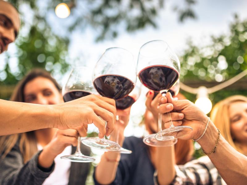 Enoturismo-Enoturistas-consumo-de-vino