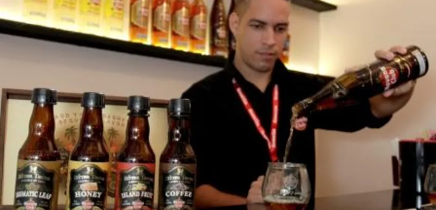 Havana Club Esencias de Cuba, tres gotas para un cóctel de excelencia Havana Club Esencias de Cuba, tres gotas para un cóctel de excelencia