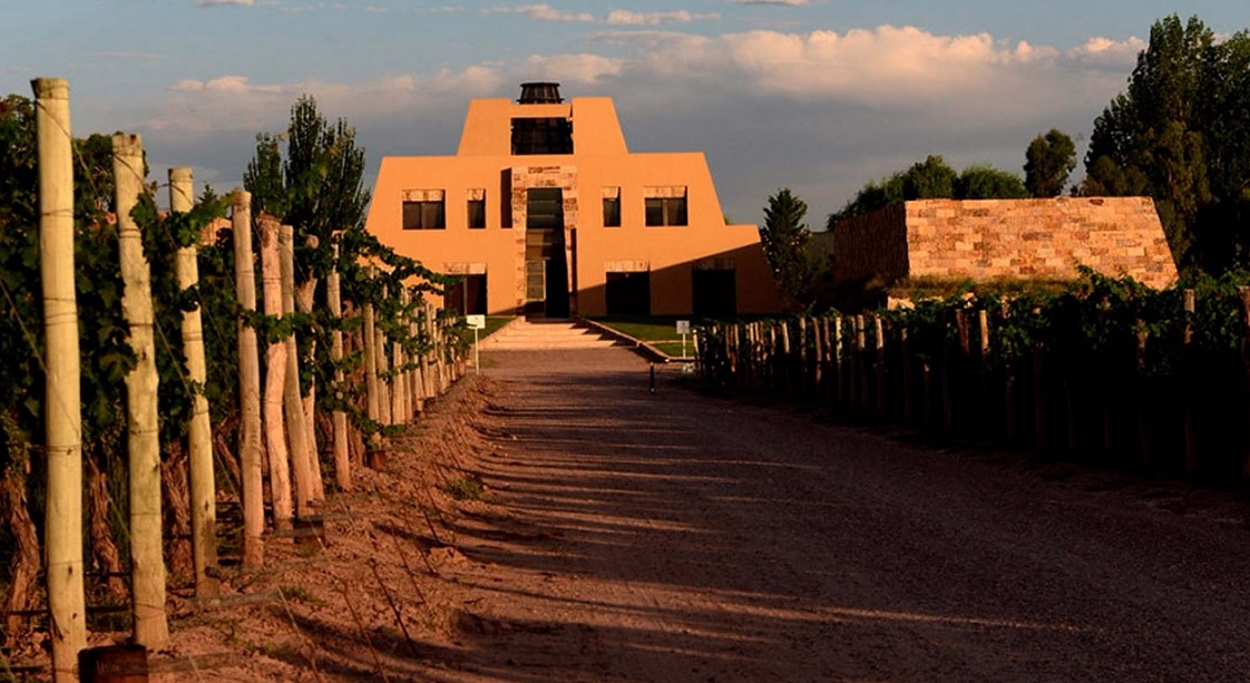 Catena-Zapata-Bodega-Argentina